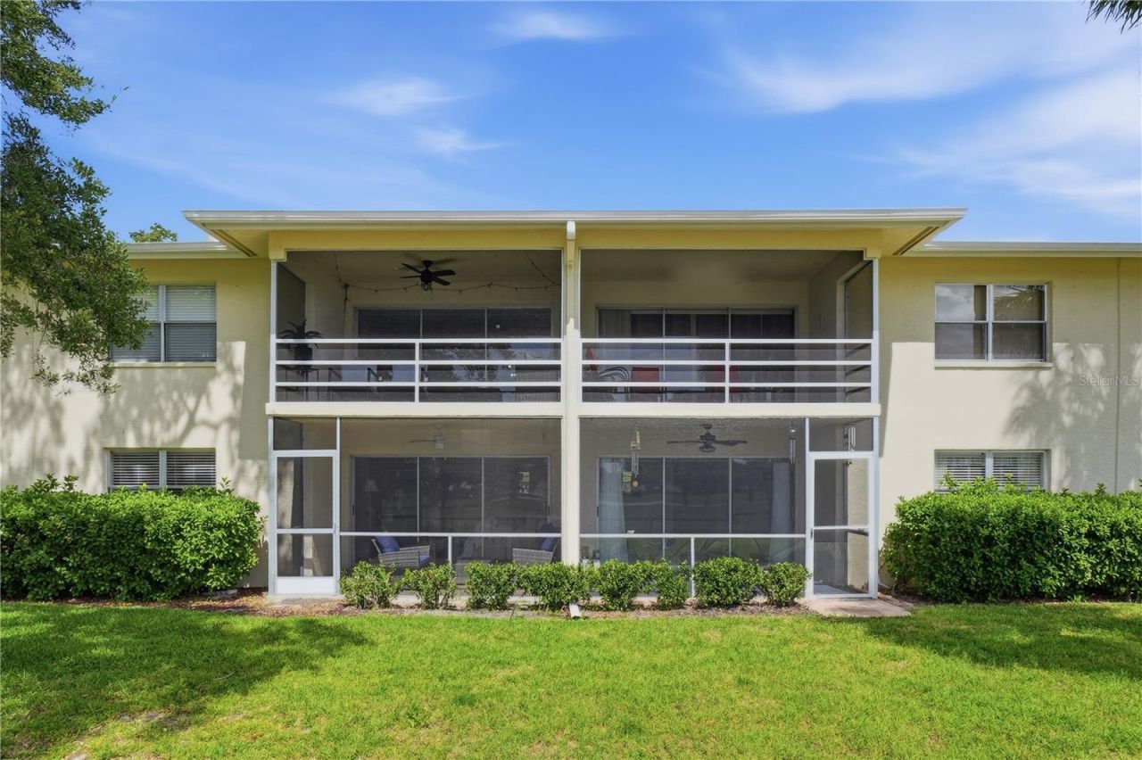 7860 Palm Aire Lane, Unit 103, Sarasota, FL 34243 Photo
