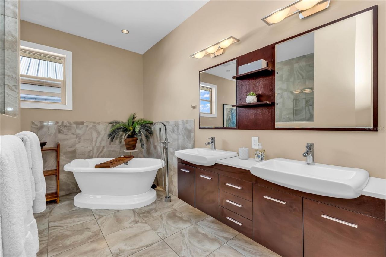 44 Colony Point Drive, Punta Gorda, FL 33950 Photo