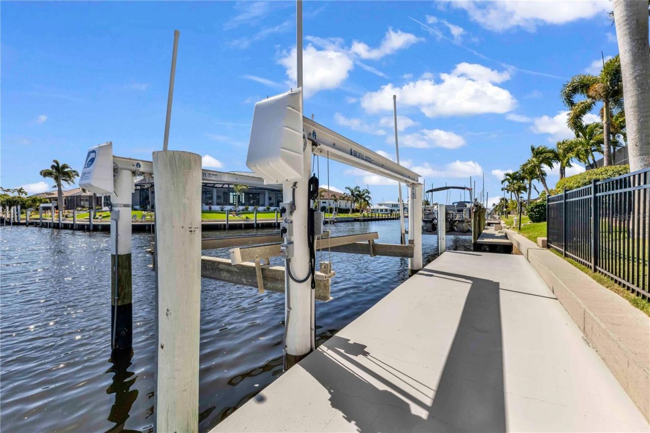 44 Colony Point Drive, Punta Gorda, FL 33950 Photo