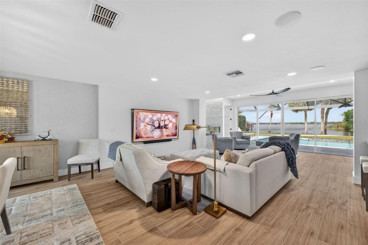 28828 Beauclaire Drive, Tavares, FL 32778 Photo