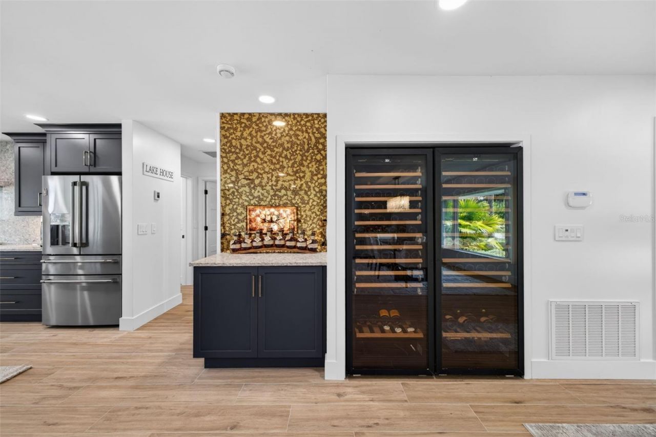 28828 Beauclaire Drive, Tavares, FL 32778 Photo