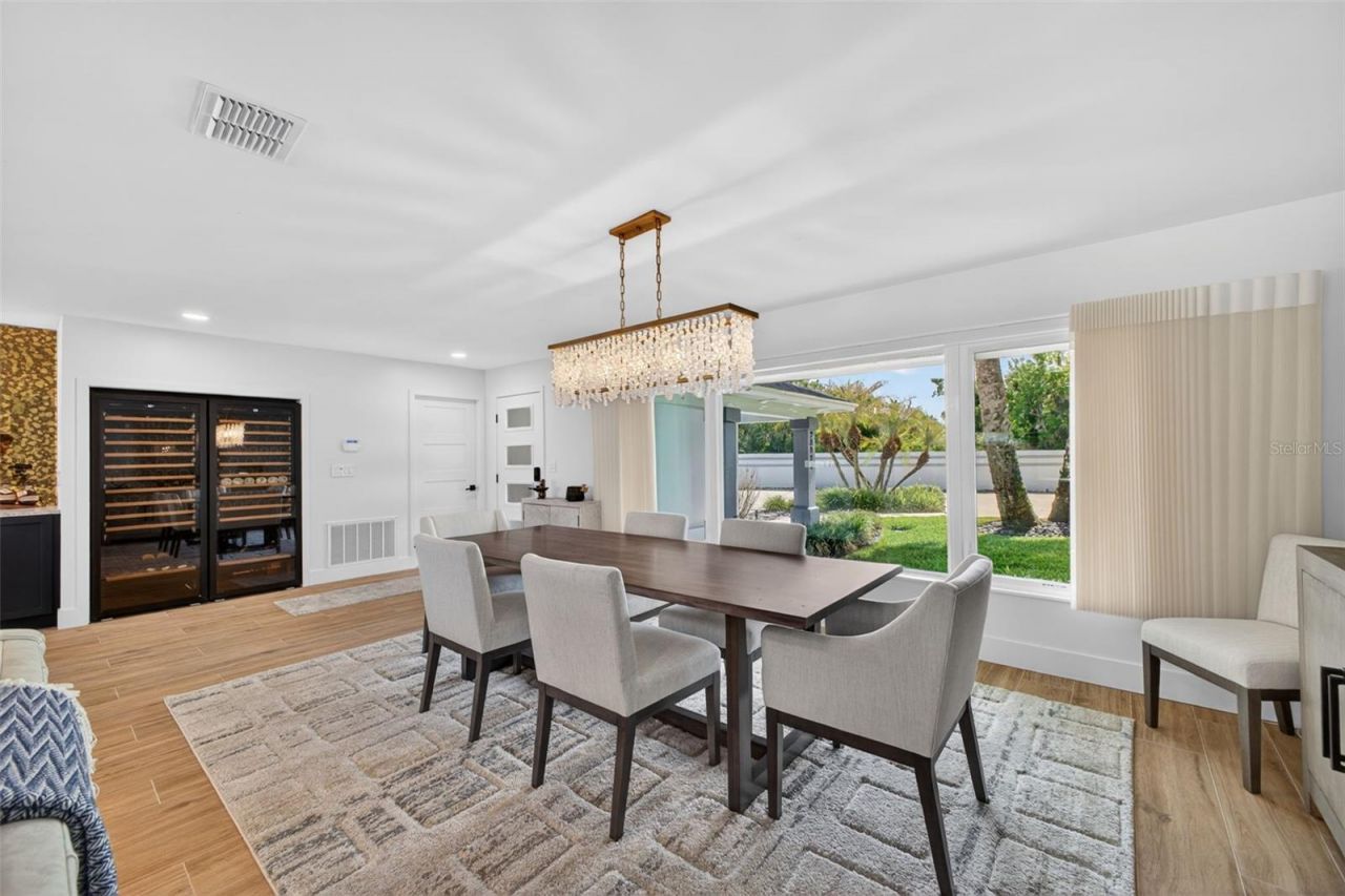 28828 Beauclaire Drive, Tavares, FL 32778 Photo