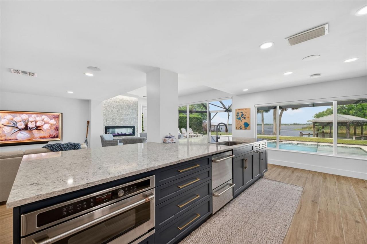 28828 Beauclaire Drive, Tavares, FL 32778 Photo