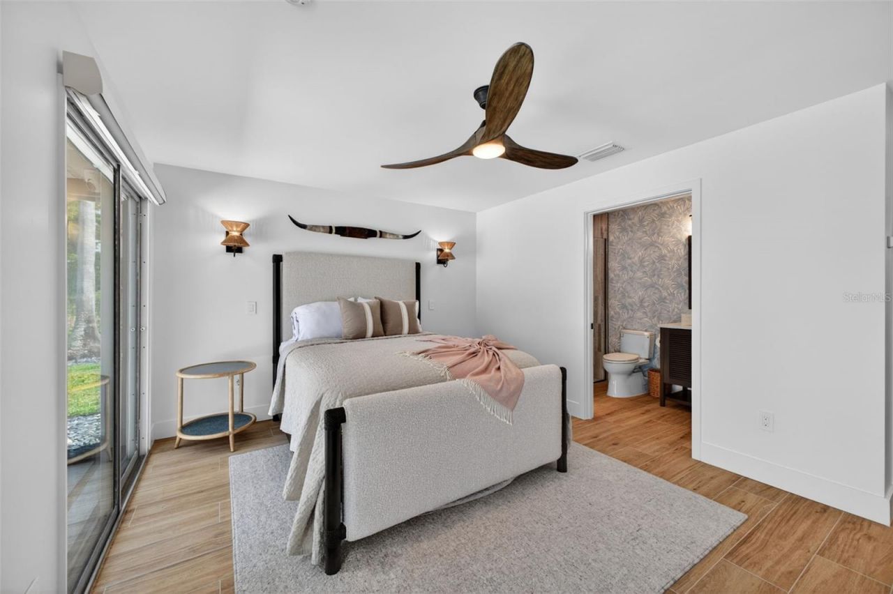 28828 Beauclaire Drive, Tavares, FL 32778 Photo