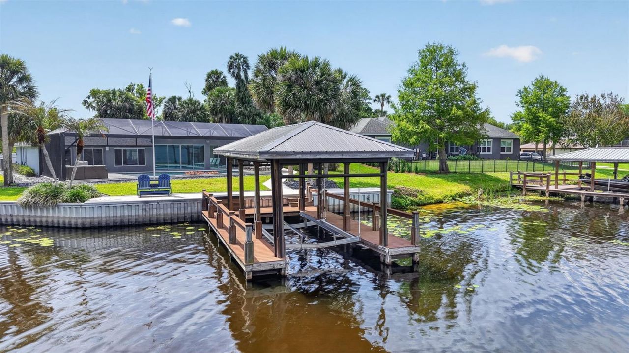 28828 Beauclaire Drive, Tavares, FL 32778 Photo