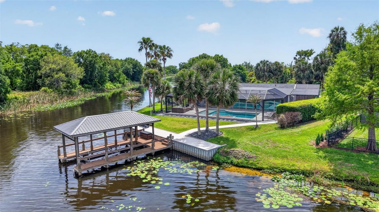 28828 Beauclaire Drive, Tavares, FL 32778 Photo