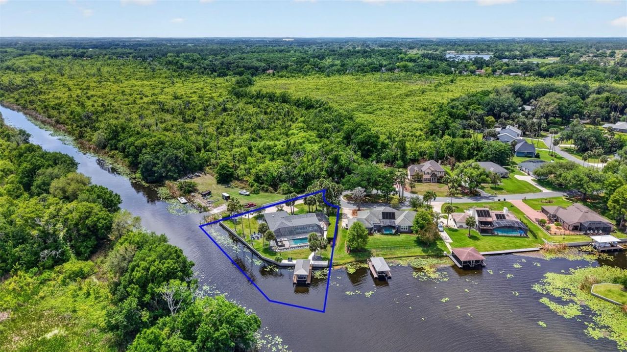 28828 Beauclaire Drive, Tavares, FL 32778 Photo