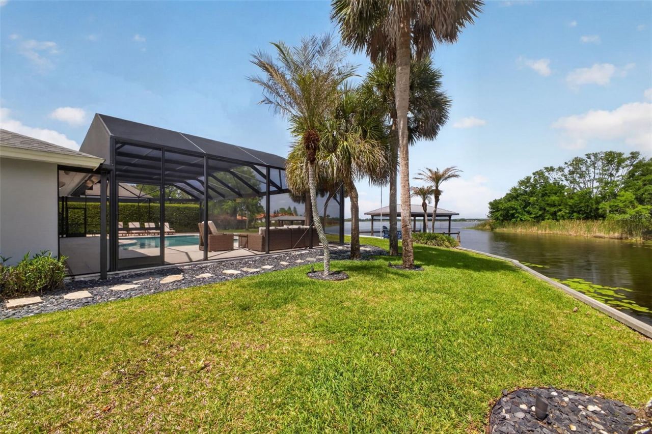 28828 Beauclaire Drive, Tavares, FL 32778 Photo