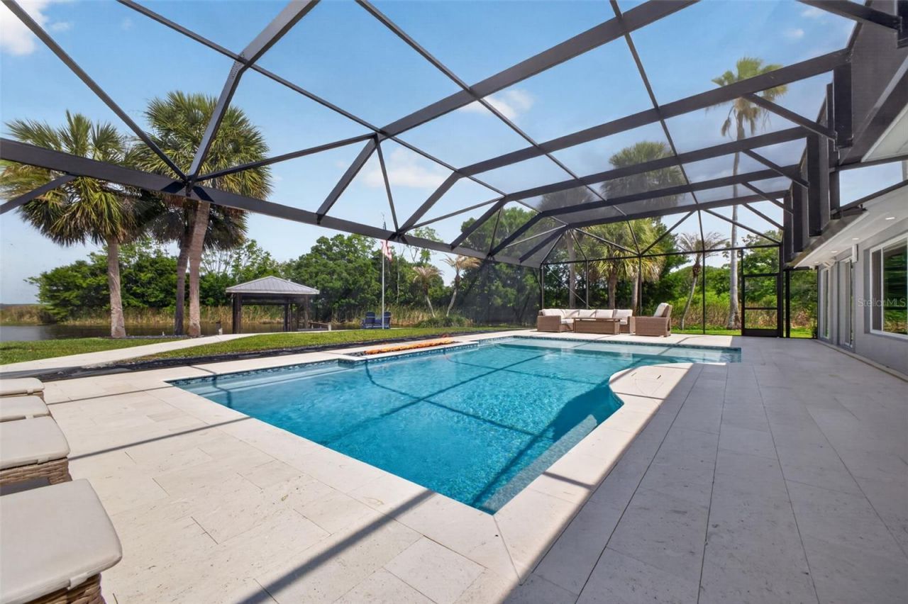 28828 Beauclaire Drive, Tavares, FL 32778 Photo