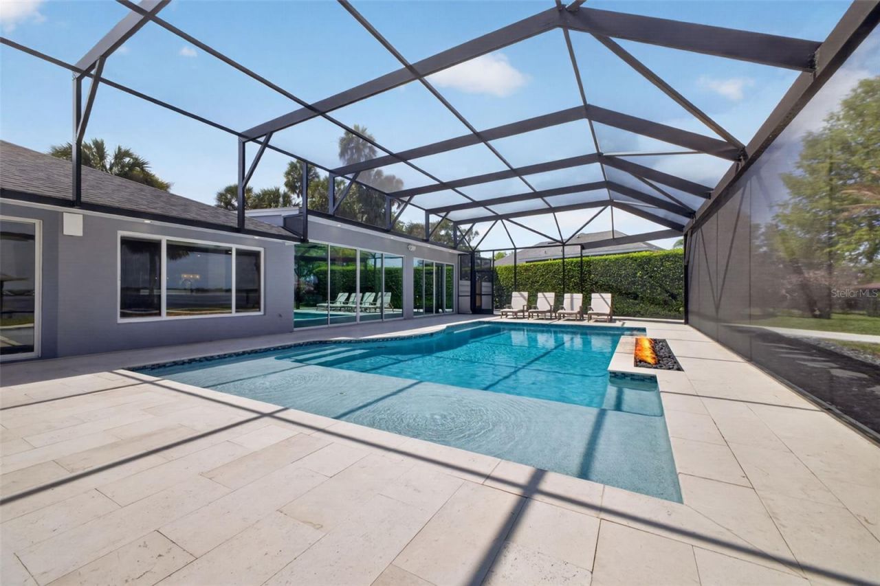 28828 Beauclaire Drive, Tavares, FL 32778 Photo