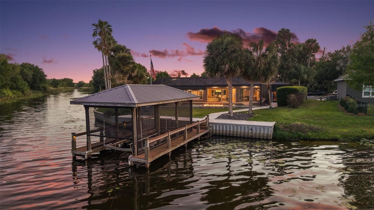 28828 Beauclaire Drive, Tavares, FL 32778 Photo