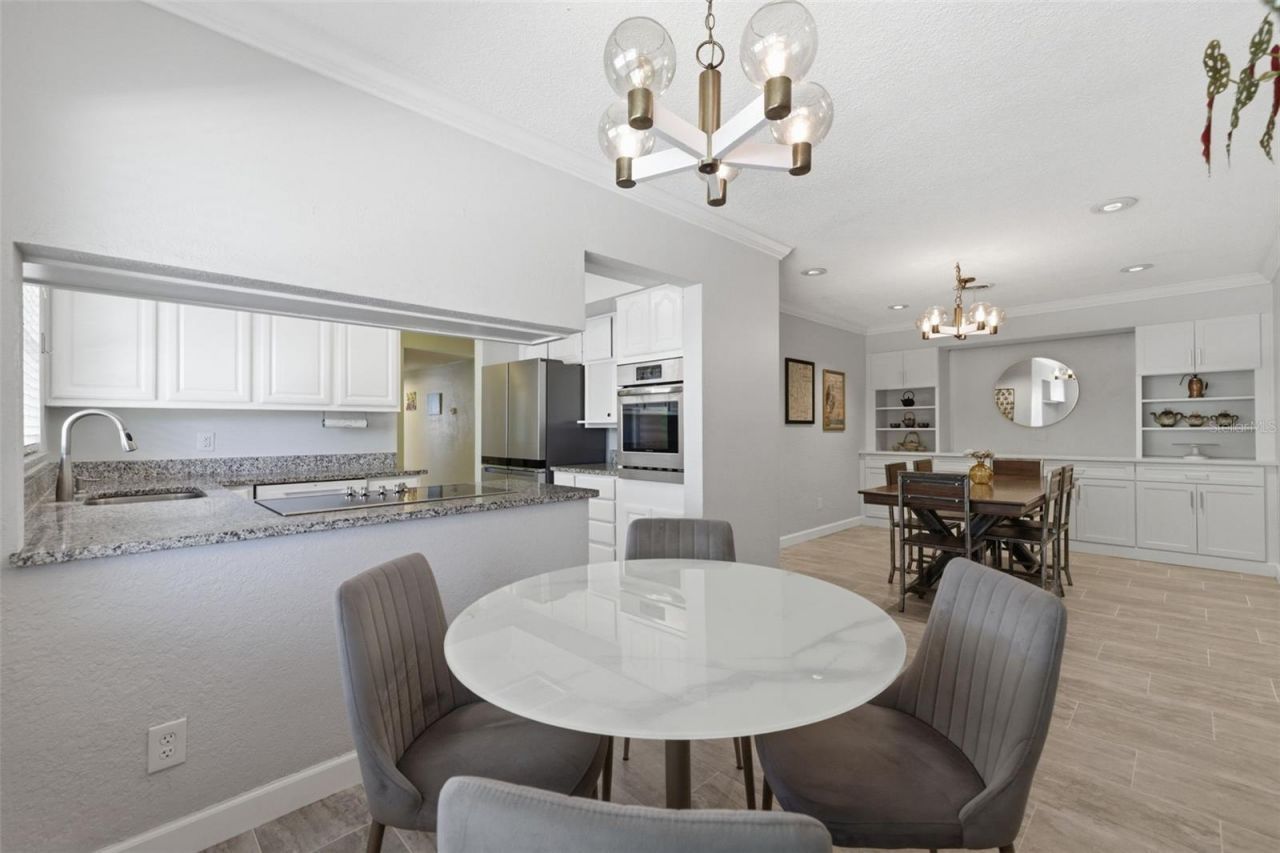 4415 7th Street S, Saint Petersburg, FL 33705 Photo