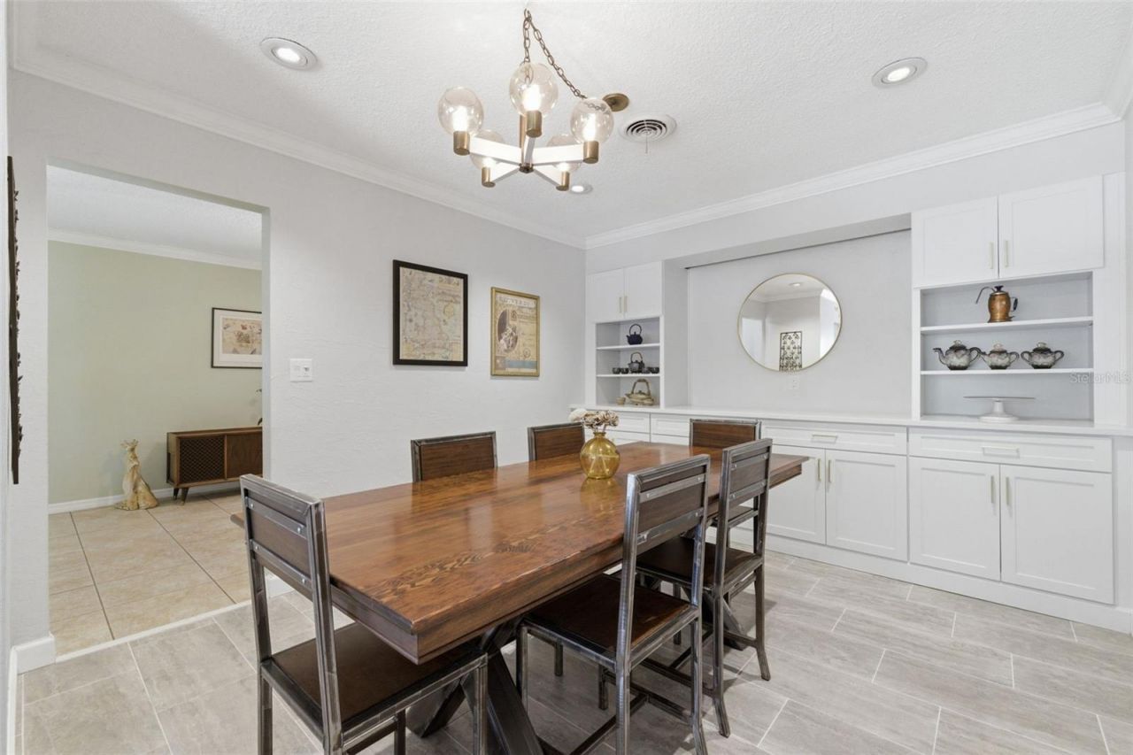 4415 7th Street S, Saint Petersburg, FL 33705 Photo