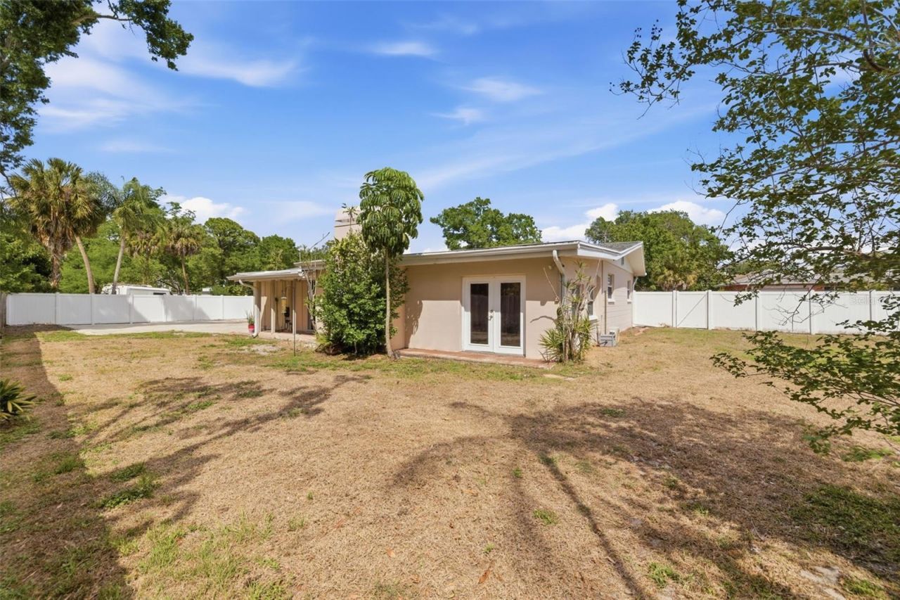 4415 7th Street S, Saint Petersburg, FL 33705 Photo