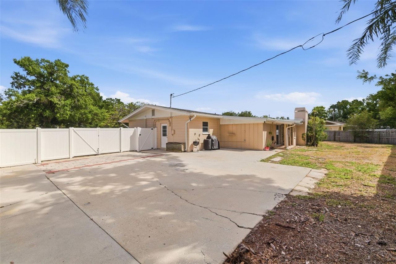 4415 7th Street S, Saint Petersburg, FL 33705 Photo