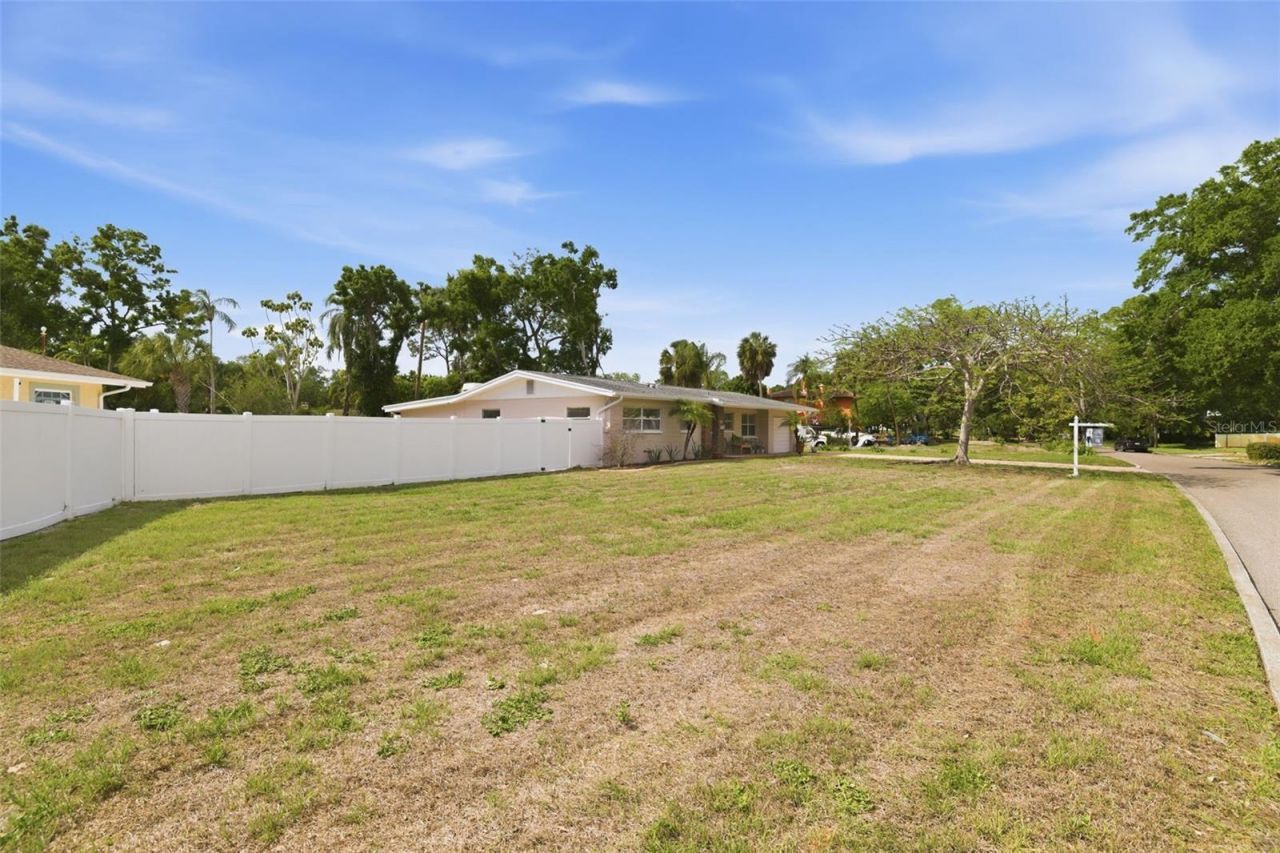 4415 7th Street S, Saint Petersburg, FL 33705 Photo