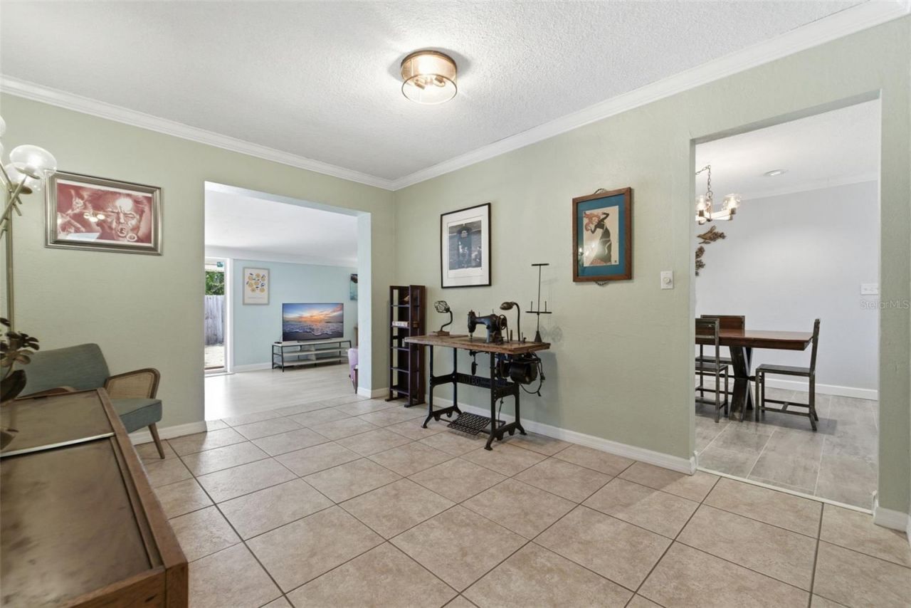4415 7th Street S, Saint Petersburg, FL 33705 Photo