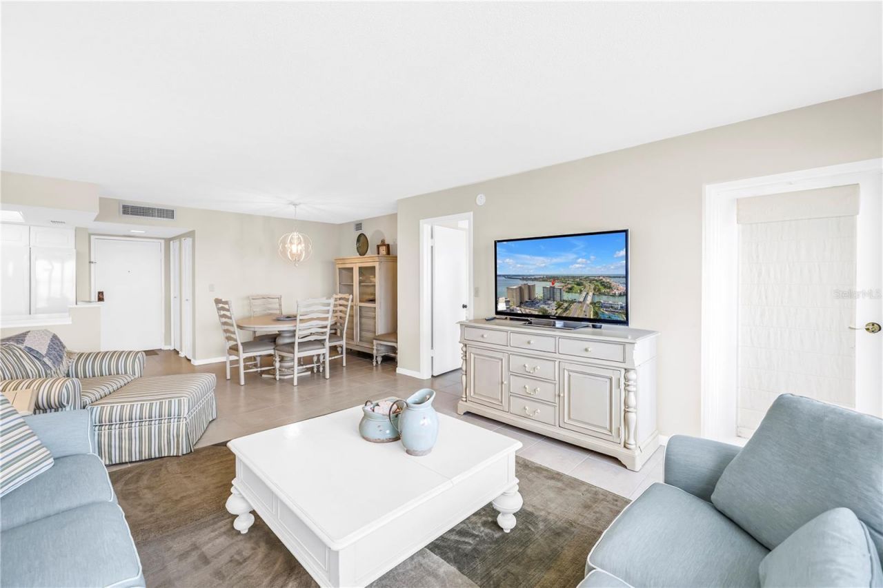 5220 Brittany Drive S, Unit 1202, Saint Petersburg, FL 33715 Photo