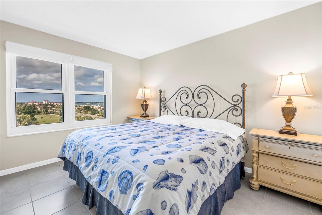 5220 Brittany Drive S, Unit 1202, Saint Petersburg, FL 33715 Photo