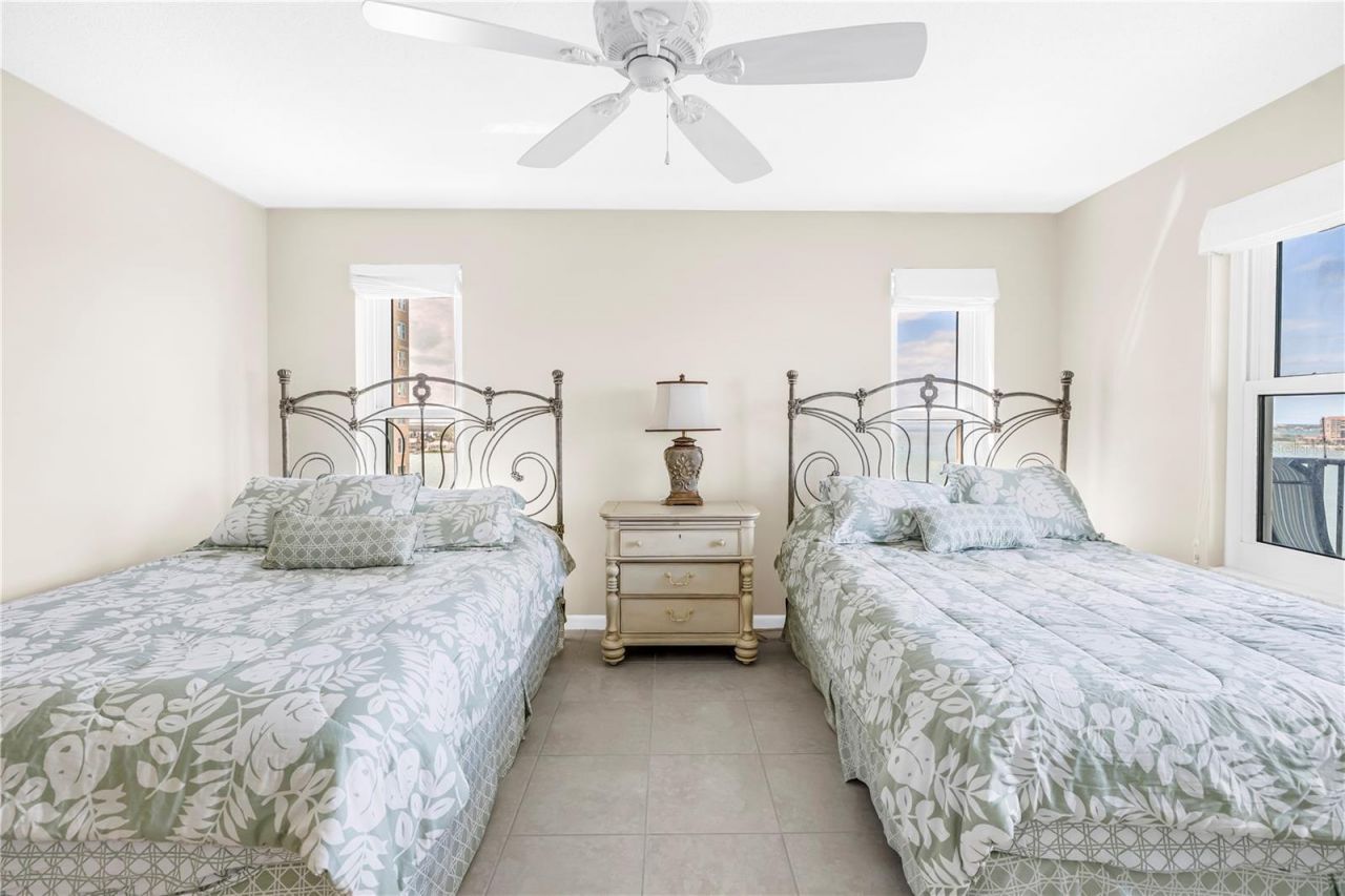 5220 Brittany Drive S, Unit 1202, Saint Petersburg, FL 33715 Photo