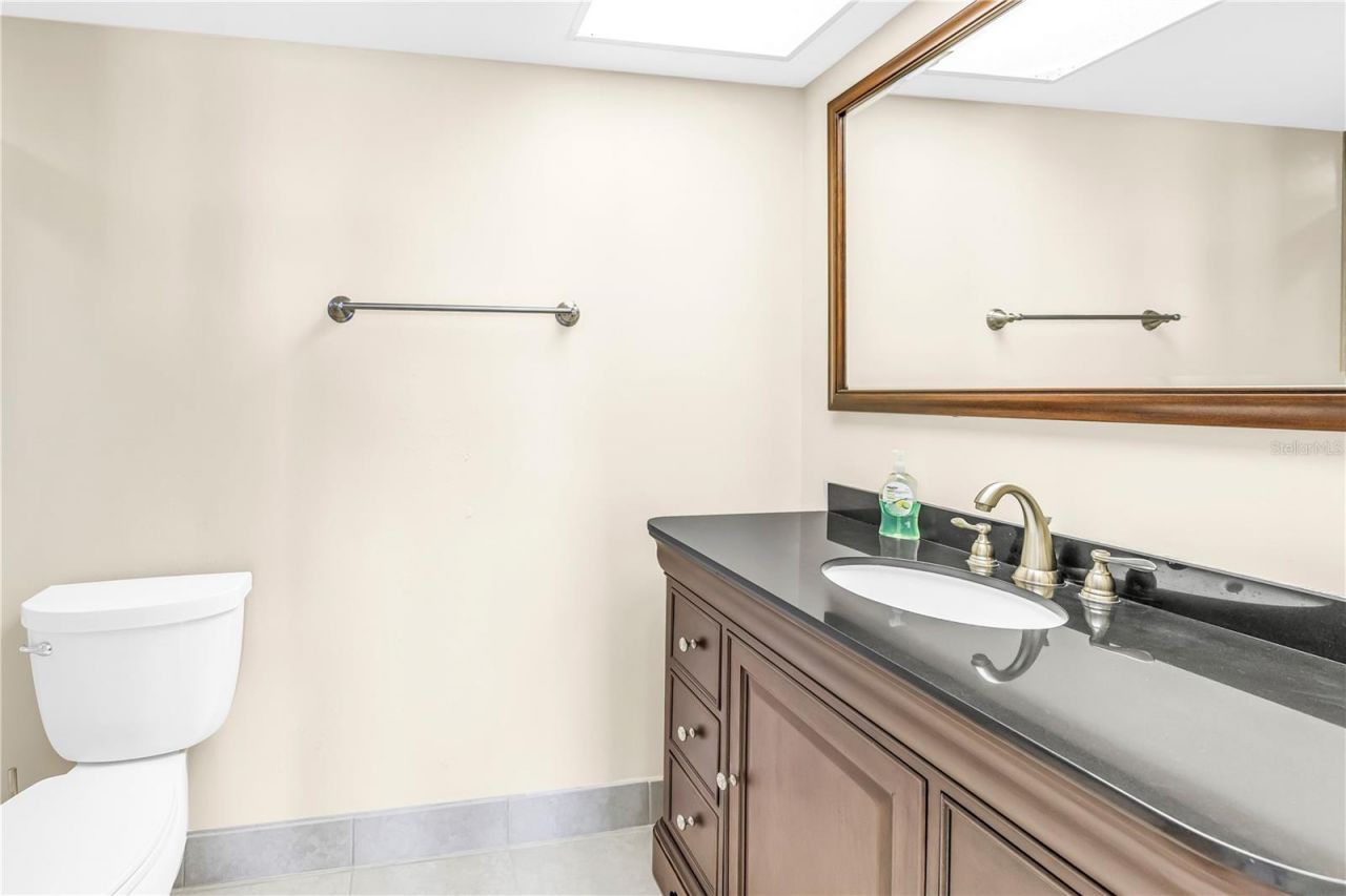 5220 Brittany Drive S, Unit 1202, Saint Petersburg, FL 33715 Photo