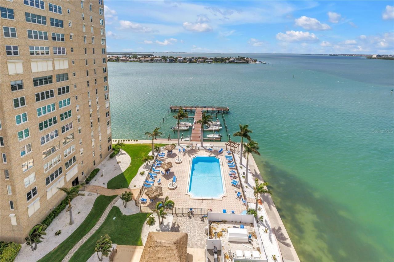 5220 Brittany Drive S, Unit 1202, Saint Petersburg, FL 33715 Photo
