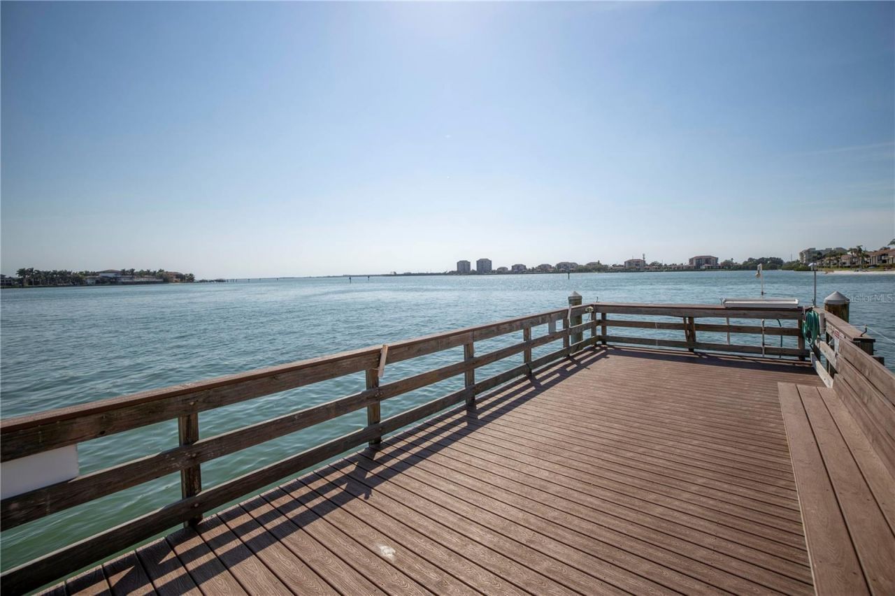 5220 Brittany Drive S, Unit 1202, Saint Petersburg, FL 33715 Photo