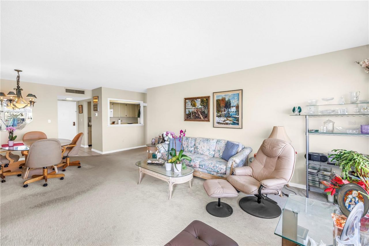 5220 Brittany Drive S, Unit 1204, Saint Petersburg, FL 33715 Photo