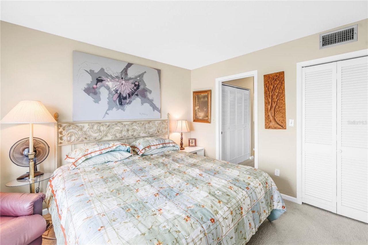 5220 Brittany Drive S, Unit 1204, Saint Petersburg, FL 33715 Photo