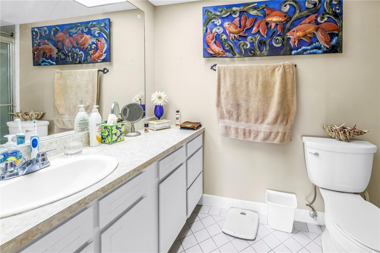 5220 Brittany Drive S, Unit 1204, Saint Petersburg, FL 33715 Photo