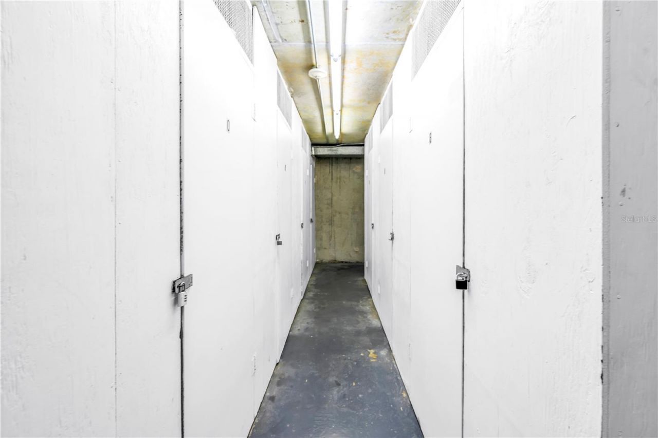 5220 Brittany Drive S, Unit 1204, Saint Petersburg, FL 33715 Photo