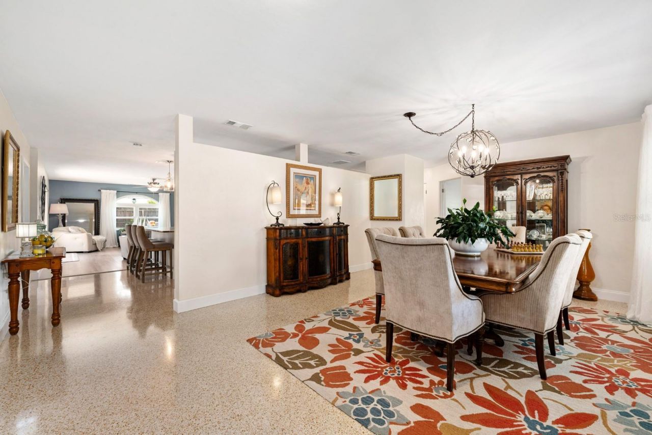 1100 36th Avenue Ne, Saint Petersburg, FL 33704 Photo
