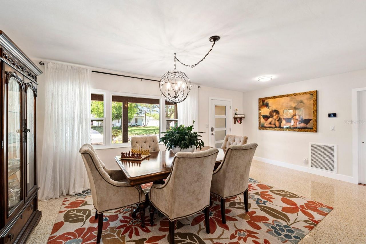 1100 36th Avenue Ne, Saint Petersburg, FL 33704 Photo