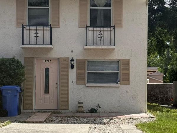 11727 WESSON CIRCLE E, TAMPA, FL 33618