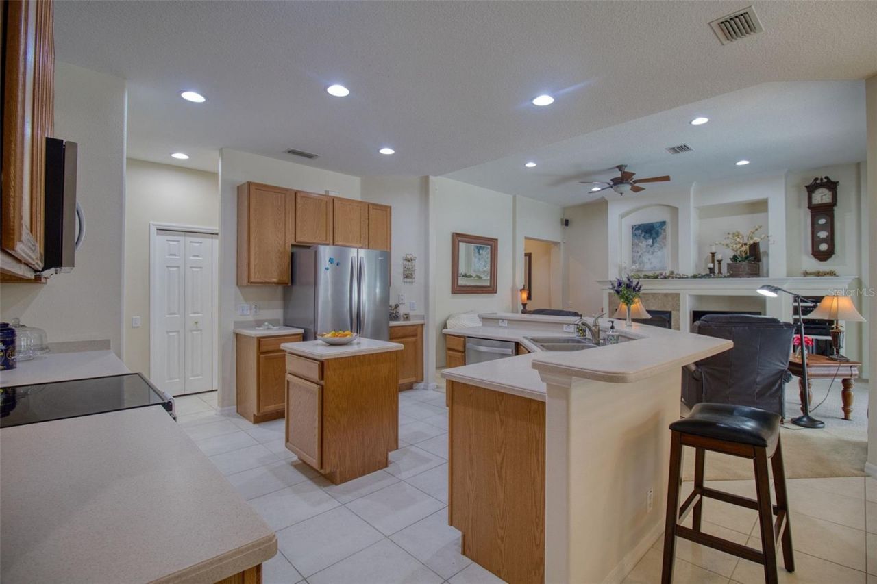 2206 Highland Woods Drive, Dunedin, FL 34698 Photo