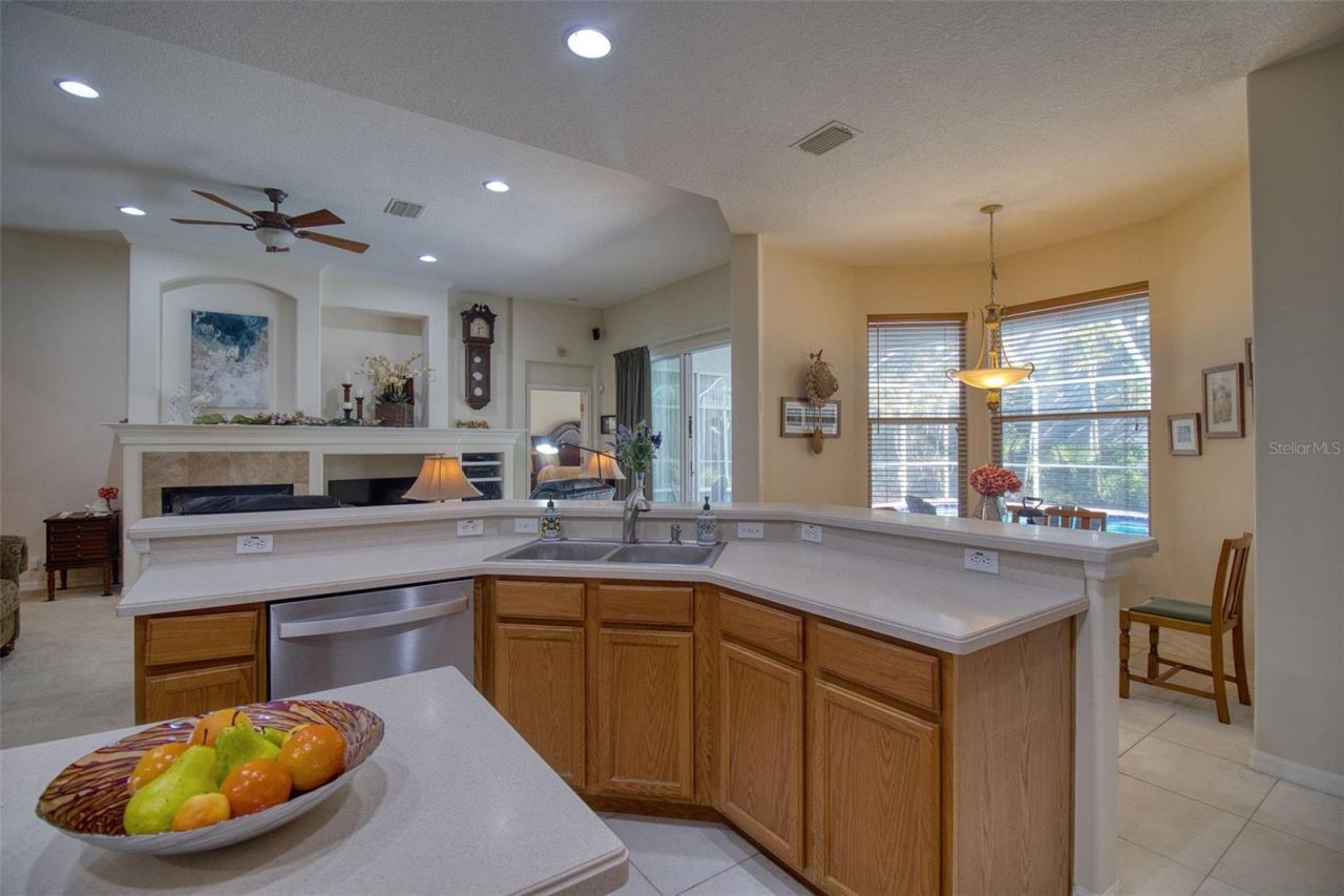 2206 Highland Woods Drive, Dunedin, FL 34698 Photo