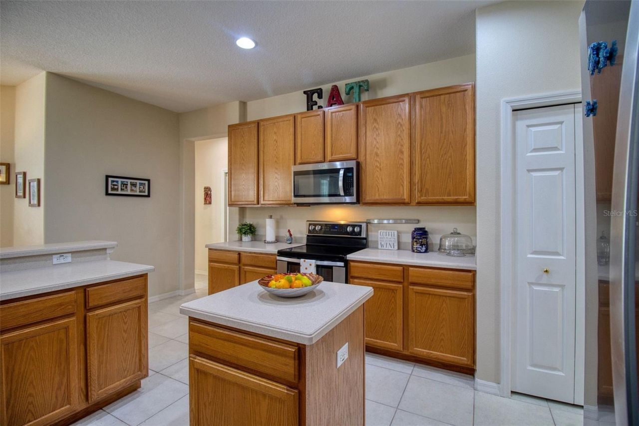 2206 Highland Woods Drive, Dunedin, FL 34698 Photo