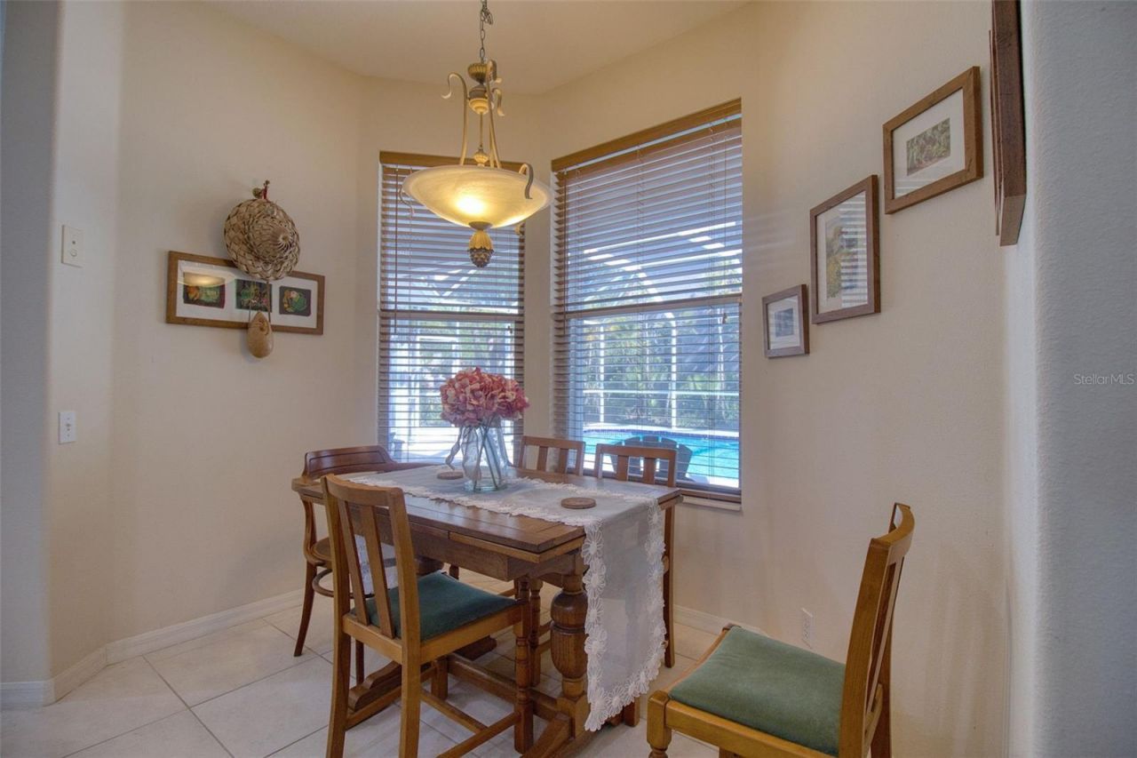 2206 Highland Woods Drive, Dunedin, FL 34698 Photo