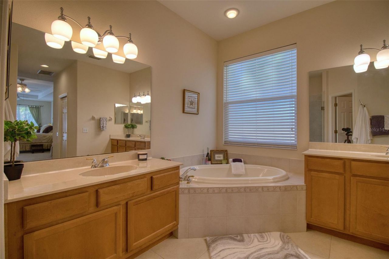 2206 Highland Woods Drive, Dunedin, FL 34698 Photo