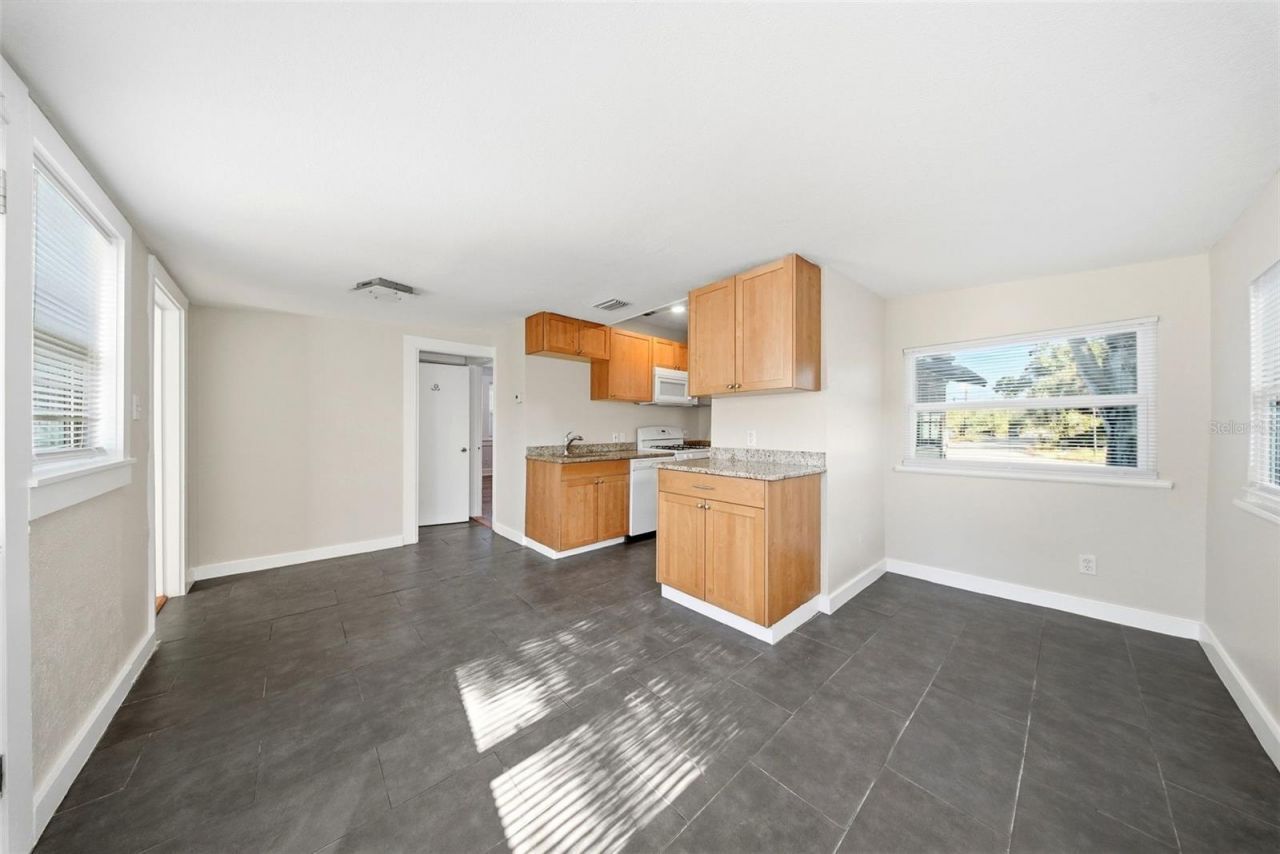 2010 30th Ave North Avenue N, Saint Petersburg, FL 33713 Photo