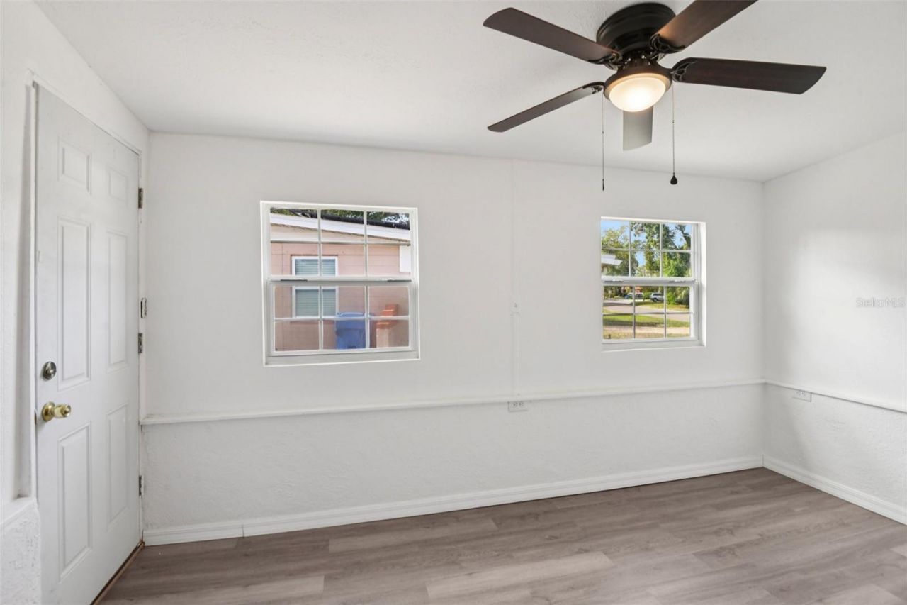 225 SE Jefferson Circle N, Saint Petersburg, FL 33703 Photo