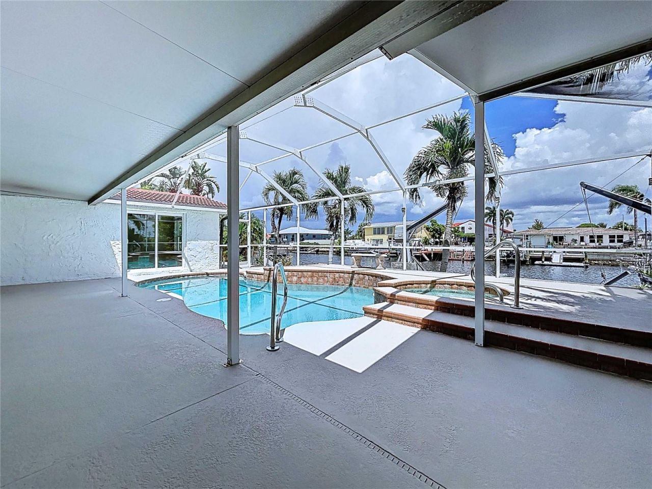 5040 Glenn Drive , New Port Richey, FL 34652 Photo