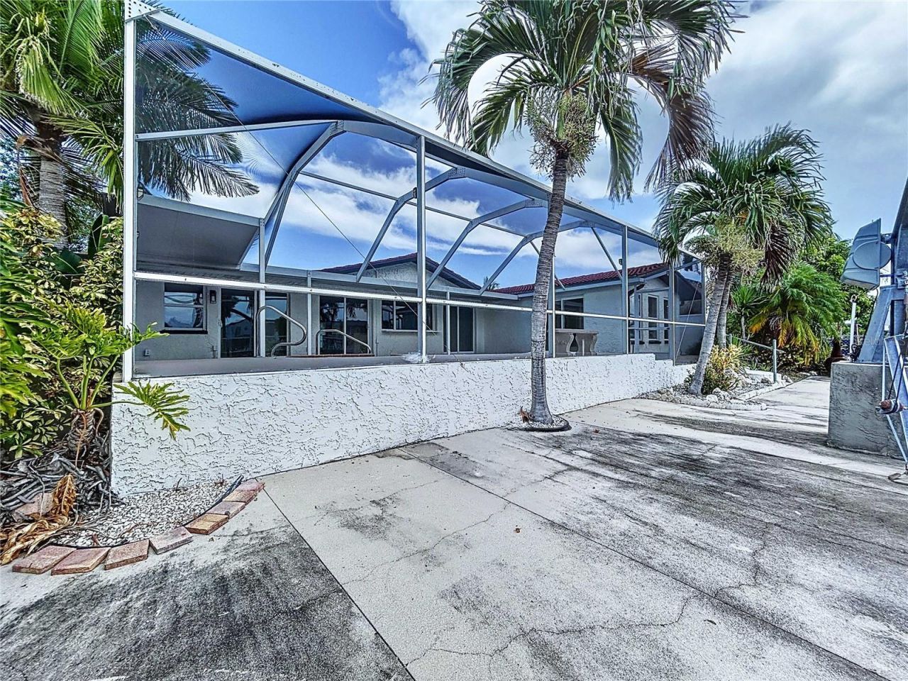 5040 Glenn Drive , New Port Richey, FL 34652 Photo