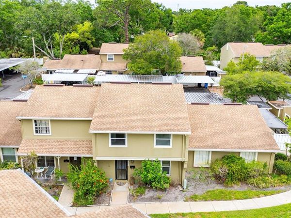 7635 DELEON COURT , TAMPA, FL 33615