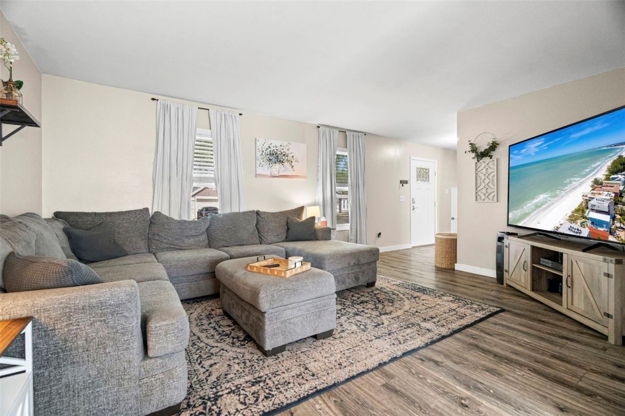 539 Emberwood Drive, Brandon, FL 33511 Photo