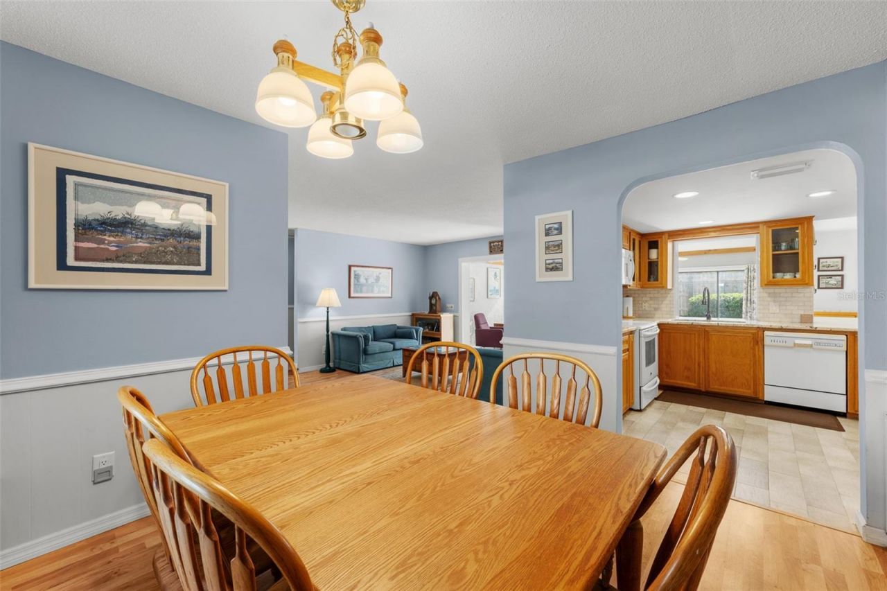 140 Valley Circle, Brandon, FL 33510 Photo