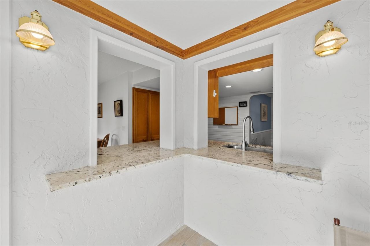 140 Valley Circle, Brandon, FL 33510 Photo