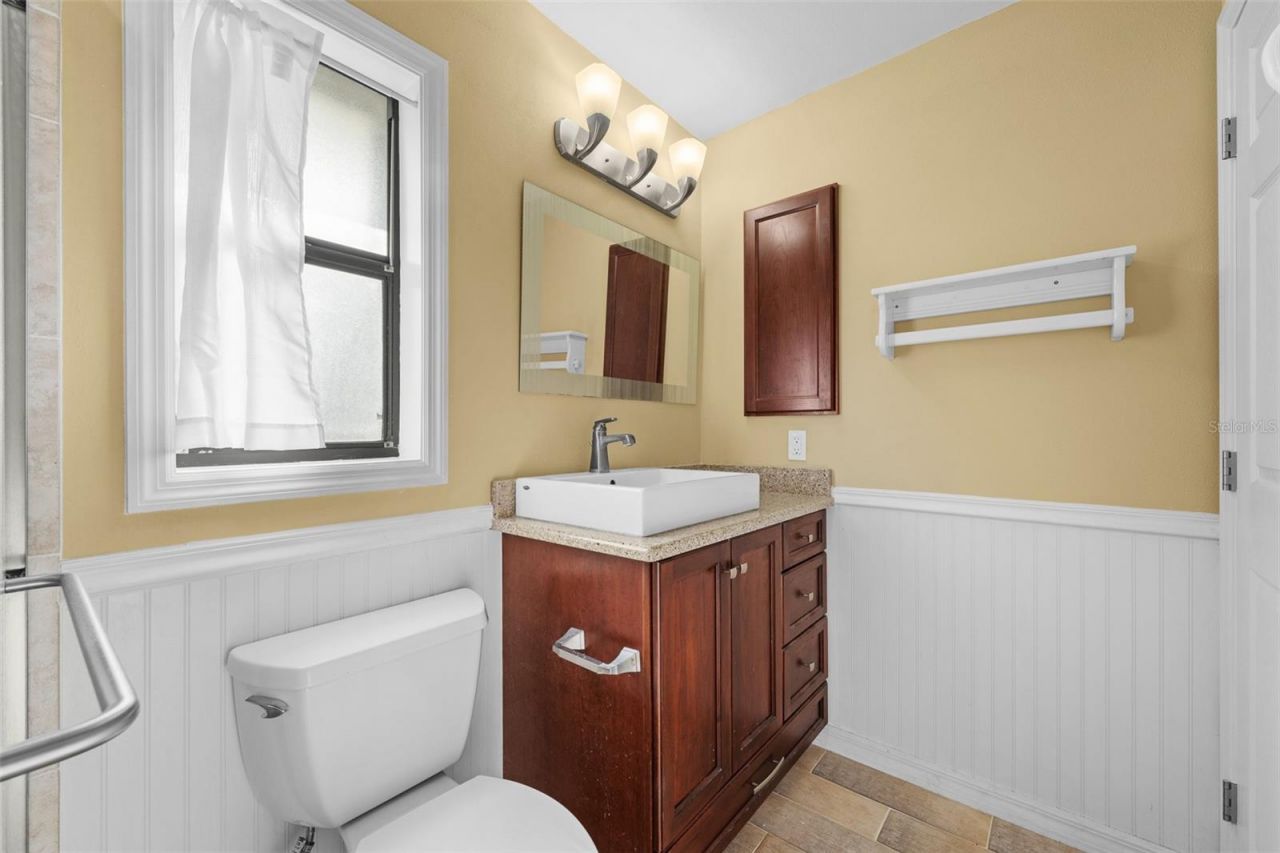 140 Valley Circle, Brandon, FL 33510 Photo