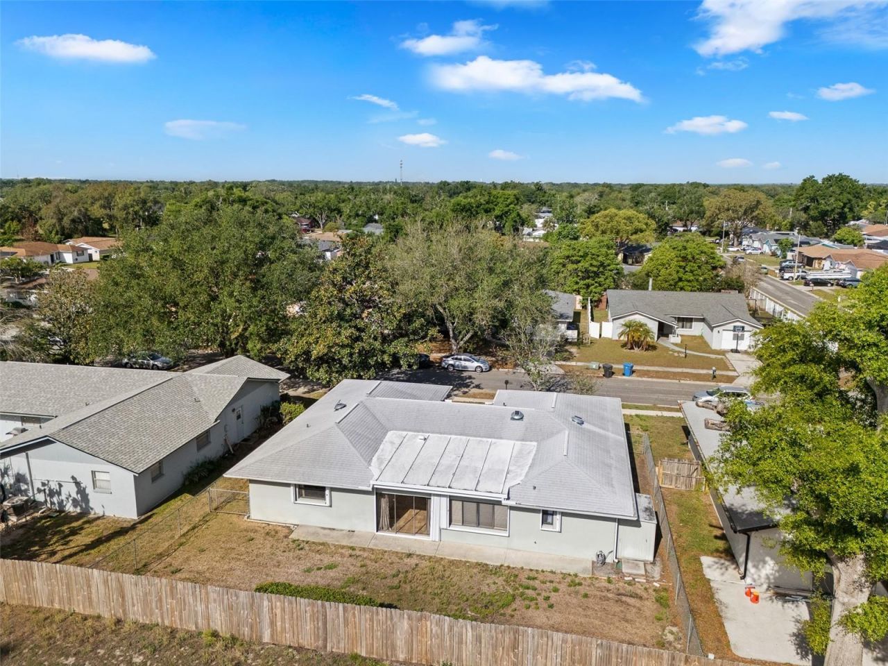 140 Valley Circle, Brandon, FL 33510 Photo