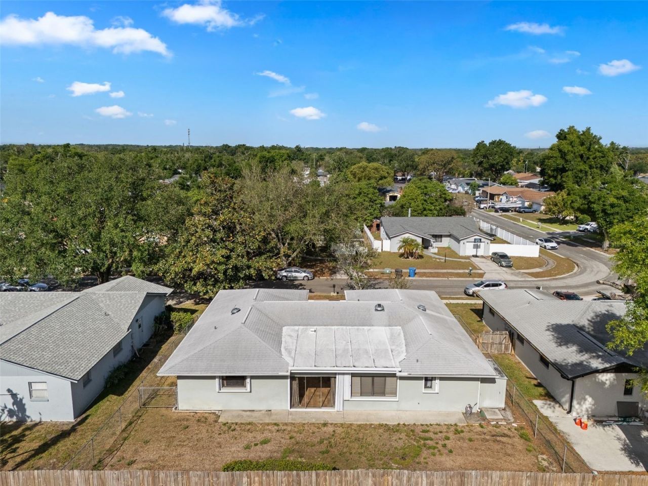 140 Valley Circle, Brandon, FL 33510 Photo